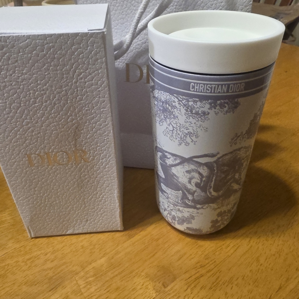 Christian Dior Lion Print Hot/cold Cup - Picture 5 of 6